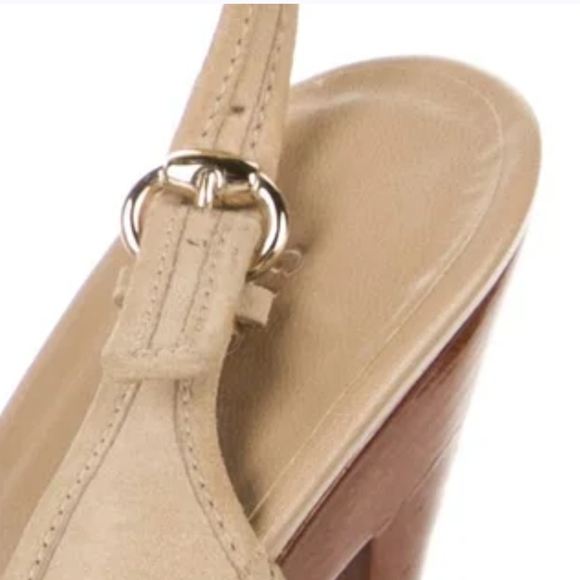 Gucci Ivory Suede Slingback w/platform - Picture 10 of 16